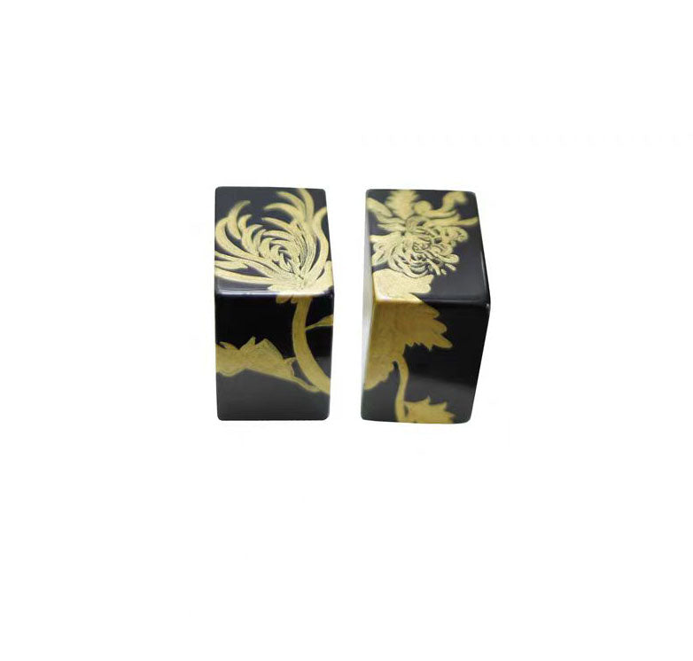 Golden Chrysanthemum: Handcrafted Lacquer Earrings with Golden Chrysanthemum Design – Wooden Base with Intricate Detailing